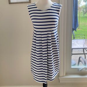 • Old Navy Maternity Dress •